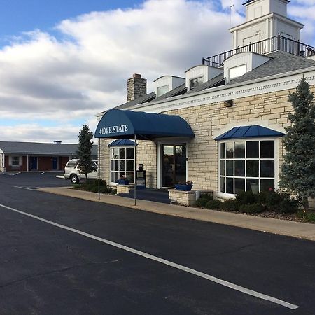 Alpine Inn & Suites Rockford Ngoại thất bức ảnh