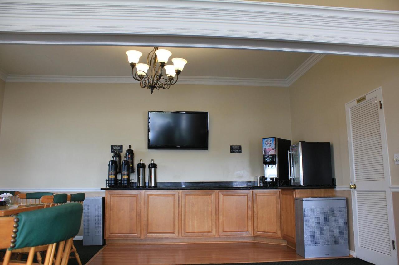 Alpine Inn & Suites Rockford Ngoại thất bức ảnh